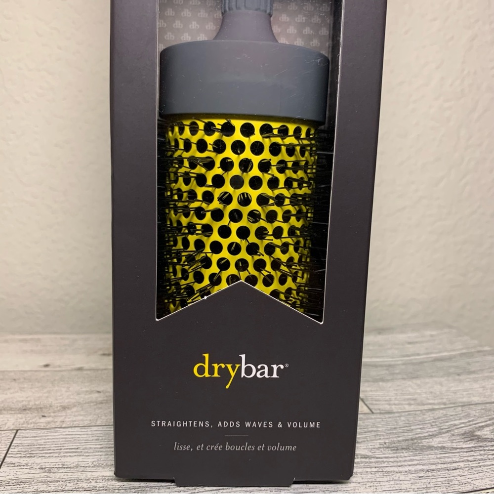 Drybar round brush Double Pint Brush Large 2.75 - Picture 1 of 3